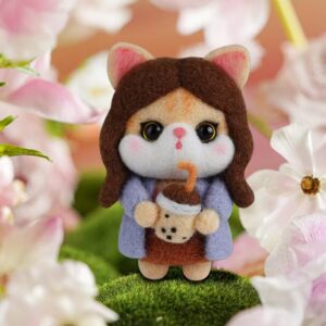 Kitten drinking milk tea | Classic Art Wool Felt Doll Kit with Aromatherapy Gift