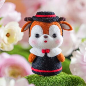 Polite deer| Classic Art Wool Felt Doll Kit with Aromatherapy Gift