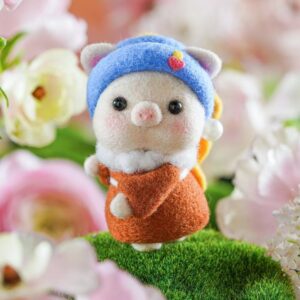 Piglet with pearl earrings | Classic Art Wool Felt Doll Kit with Aromatherapy Gift